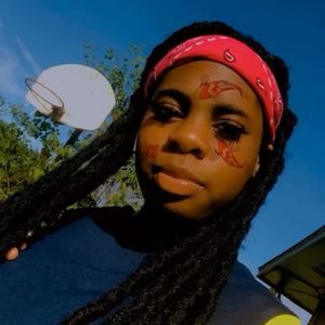 Meet your Posher, Dedricka